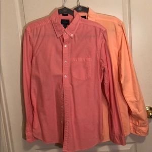 Set of 2 - American Eagle slim fit shirts